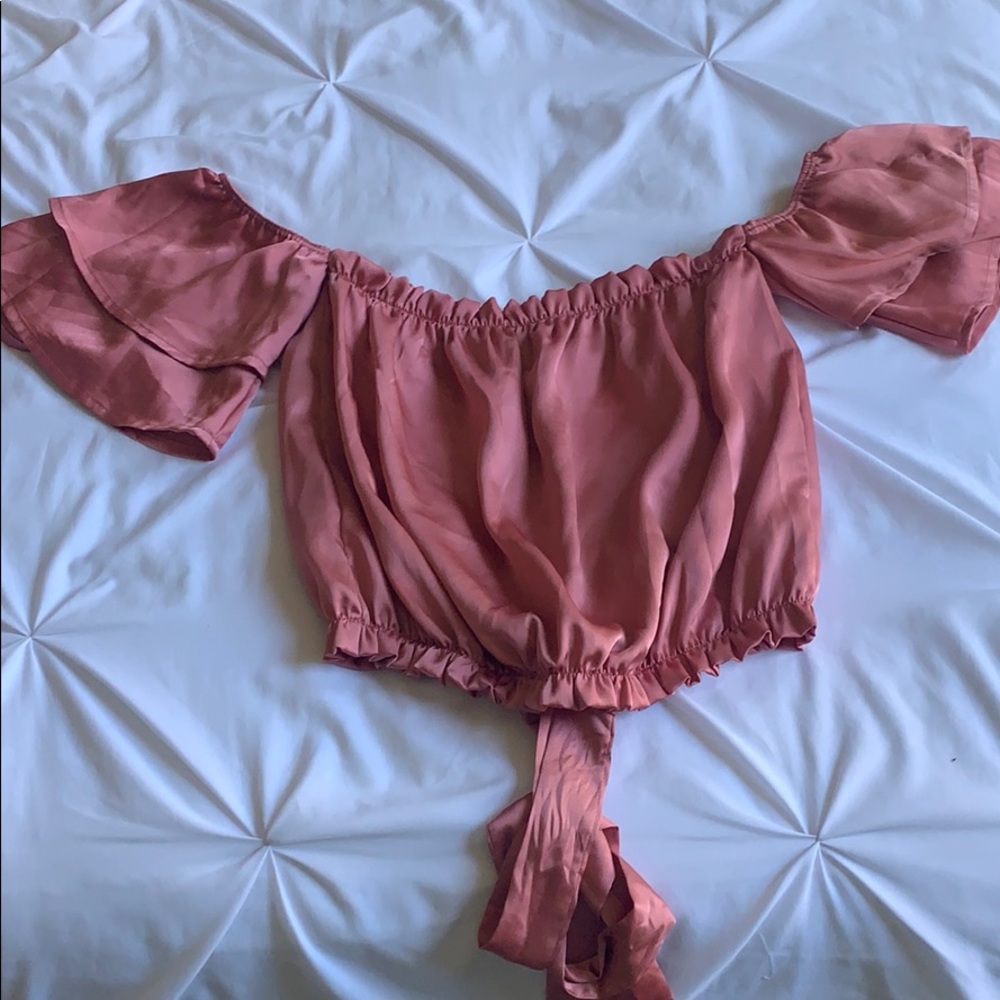 Mauve/ pink colored crop top